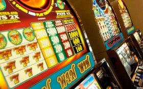 Studio Live Casino nusa toto dengan dealer dan setup multi-kamera profesional